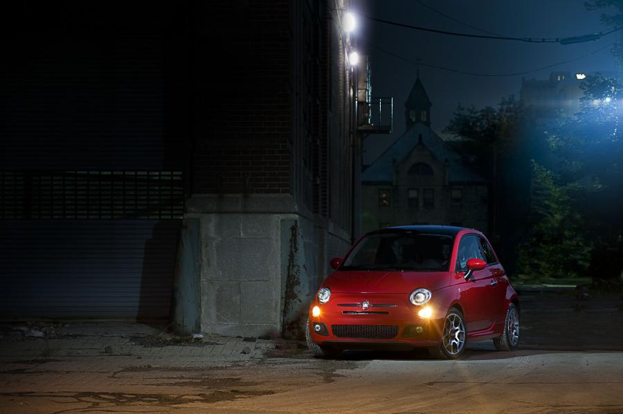  Fiat 500 2010 года  (US) (фото 8 из 13)
